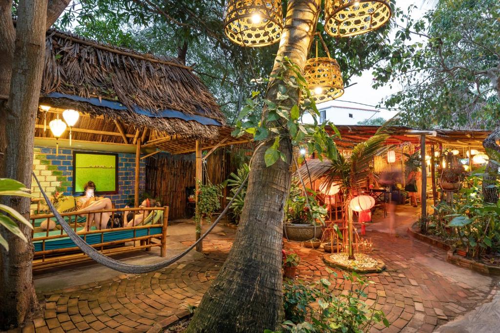 Under The Coconut Tree Homestay