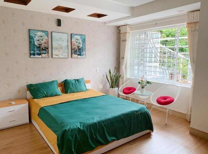 Bơ House