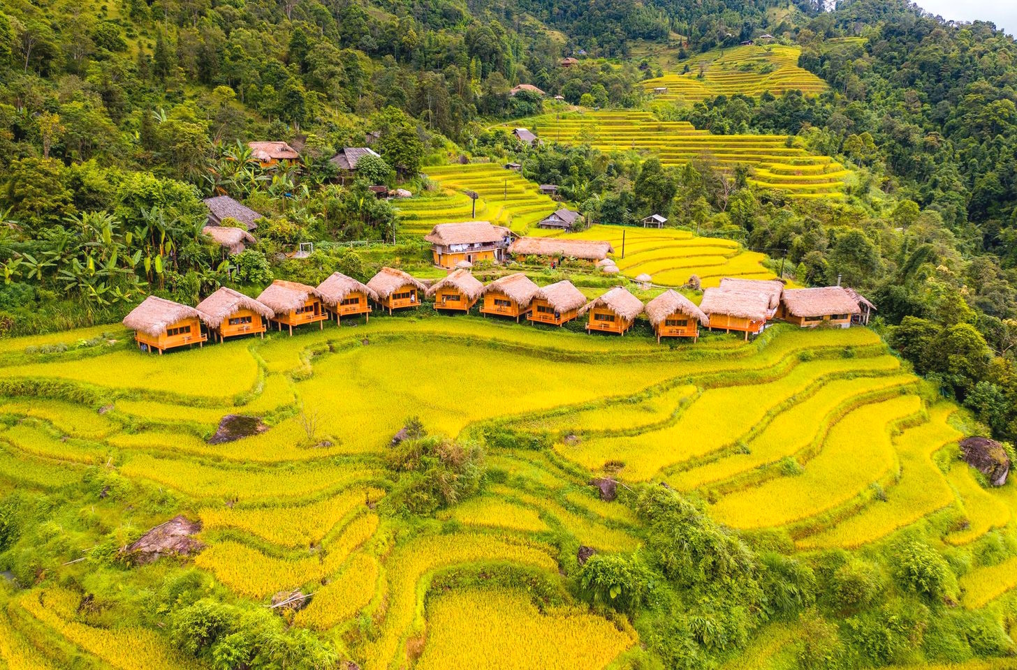 Lèng Đức Quân Homestay