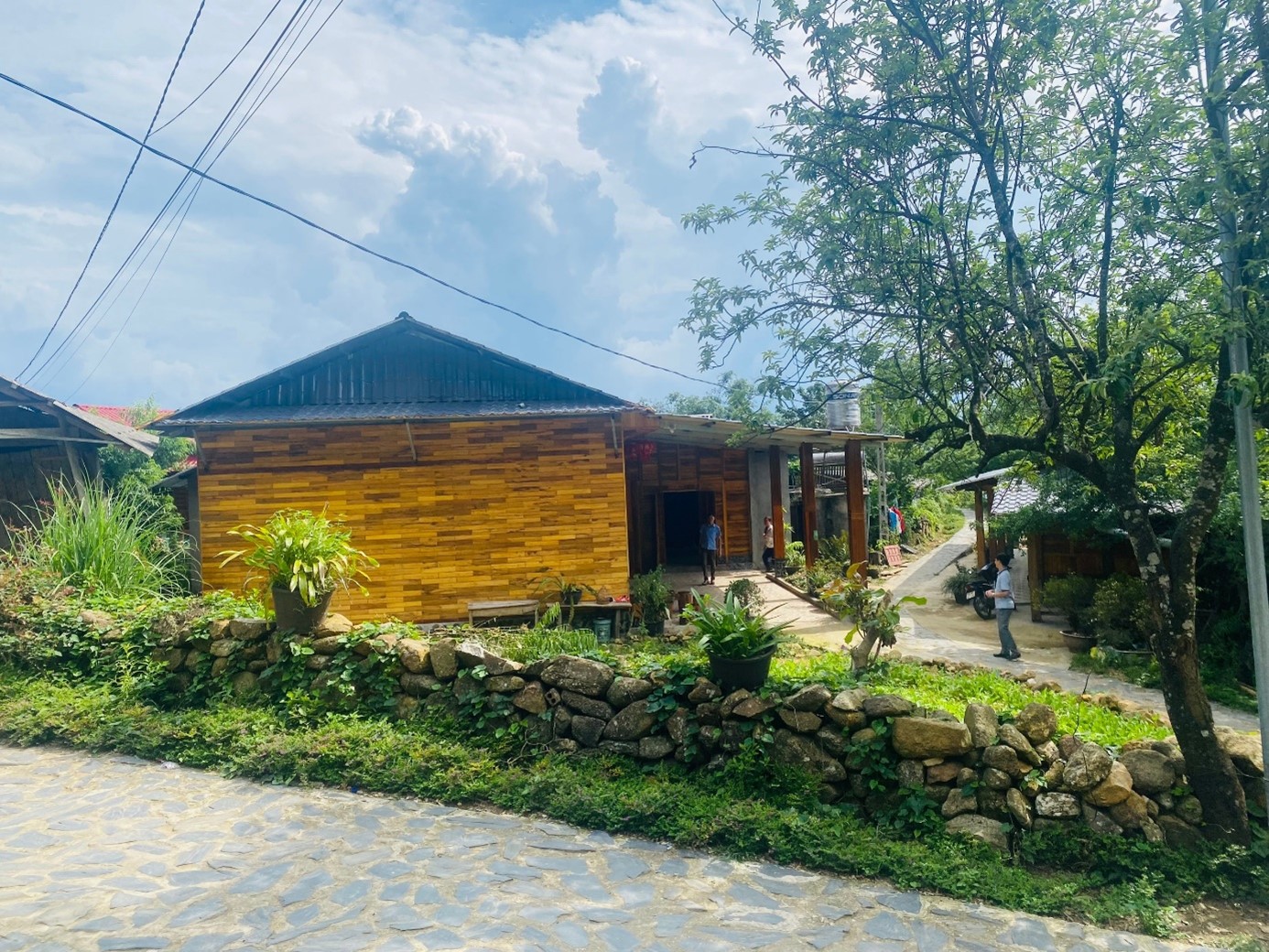 Homestay Lù A Tỏn