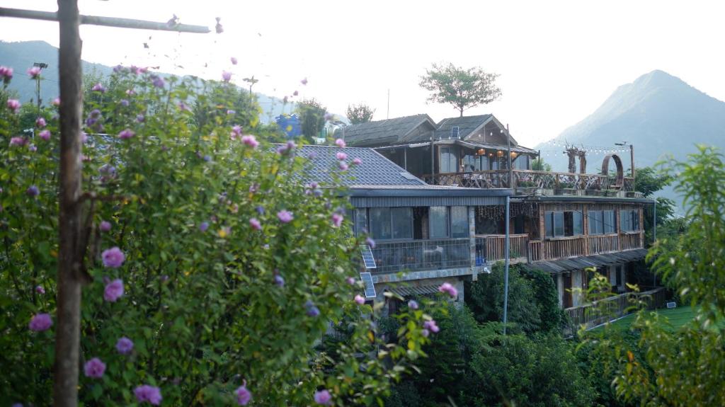 Ta Phin Cottage