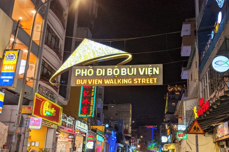 Phố đi bộ bùi viện