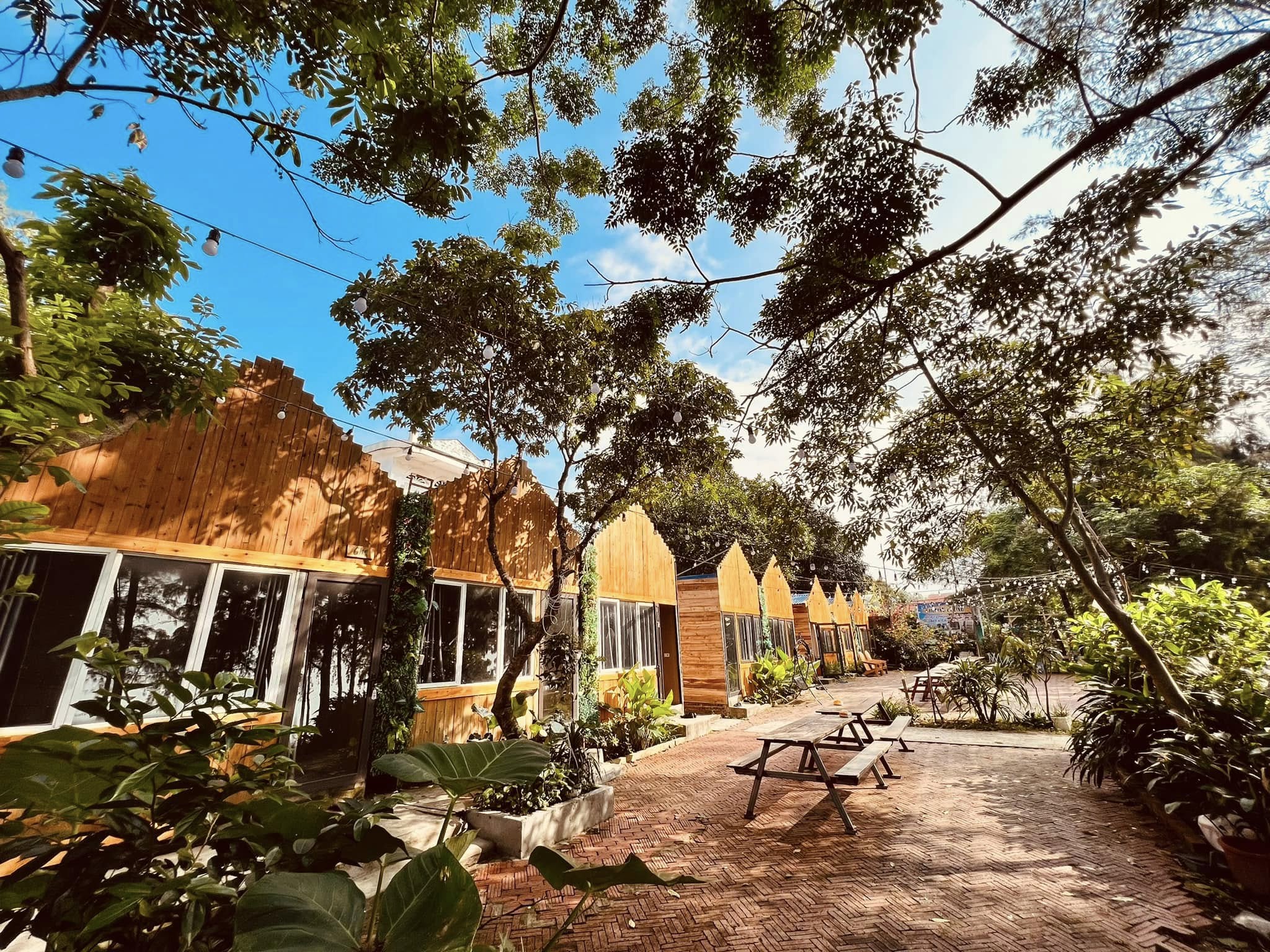 Homestay Nhà Gỗ Anh Hoan