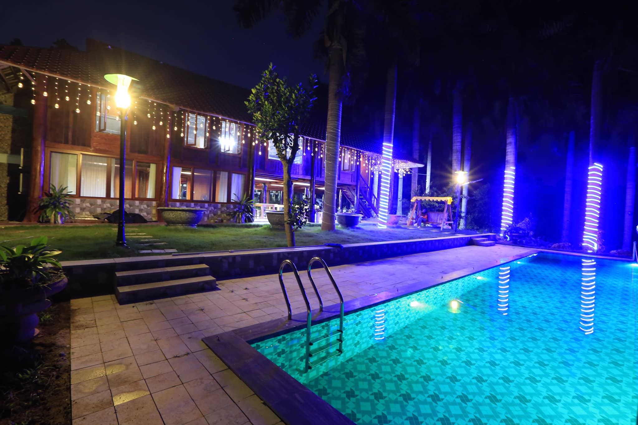 Royal Palm Garden Homestay Hàm Lợn
