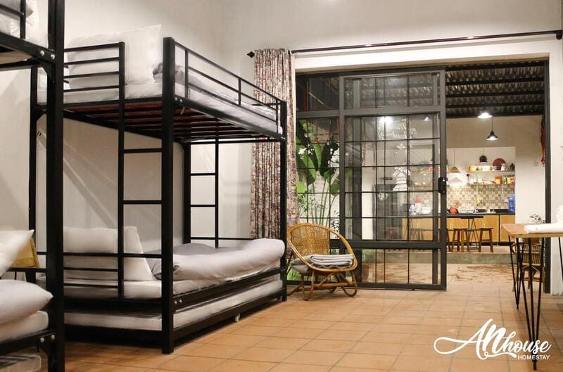 An House Homestay