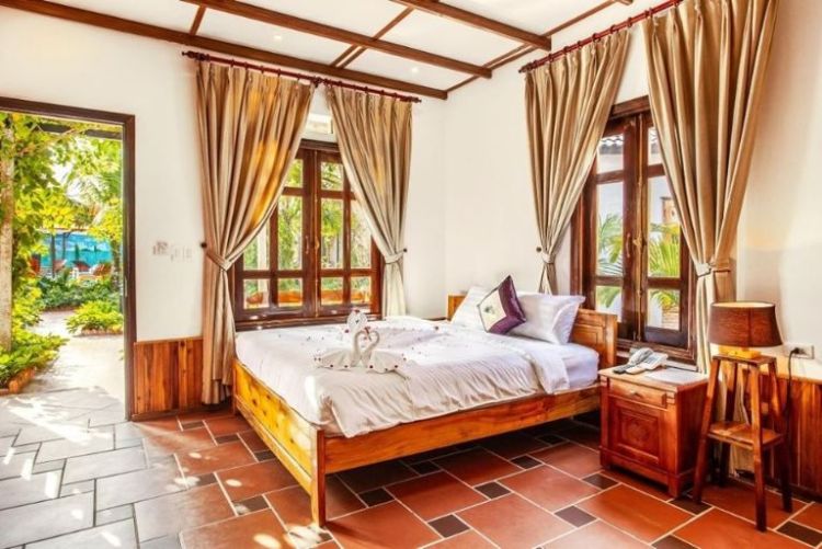 Ốc Đảo Xanh (Emerald Oasis)