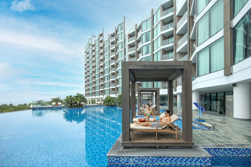 FLC Luxury Hotel Samson